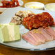 Illustration for article titled A South Korean Delicacy That Tastes Like A Urinal, Causes Mouth-Peeling